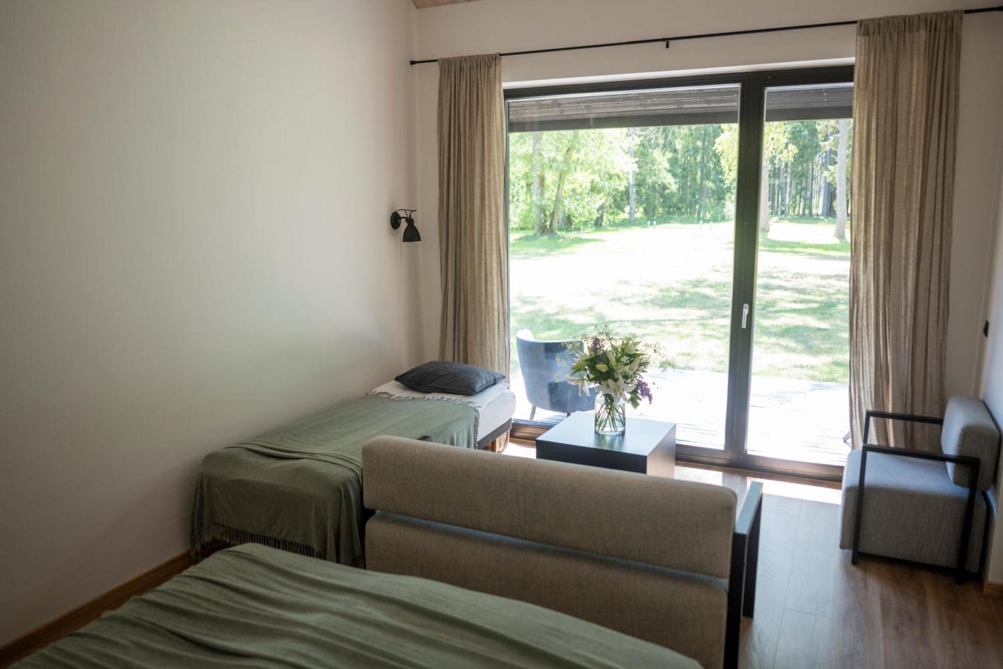 Hobekala Guesthouse Kalana Exteriör bild